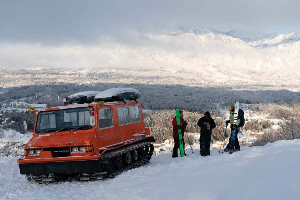 Snow CAT Japan